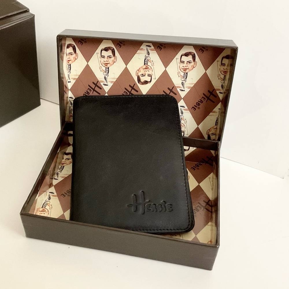 Herbie by Junior Drake Men’s Black Leather Bifold Wallet NEW